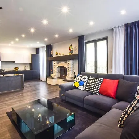 Lovely Apartment In Palmi דירה פאלמי